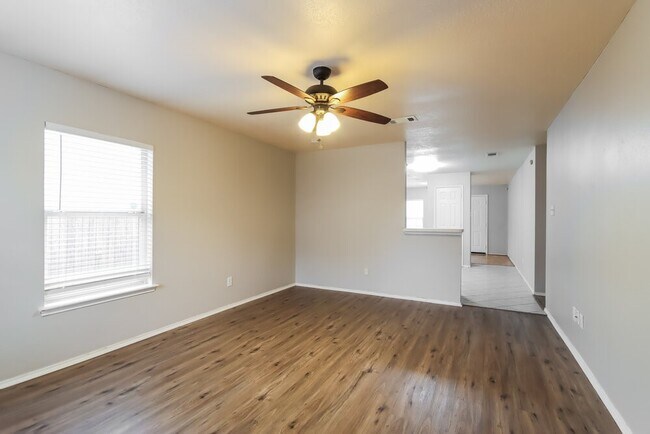 Photo - 12123 Carriage Oak Cir