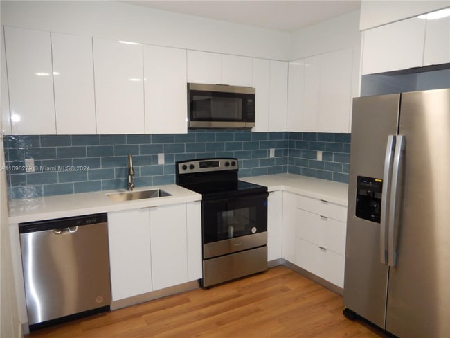 Photo - 16955 SW 100th Ave Unit 10