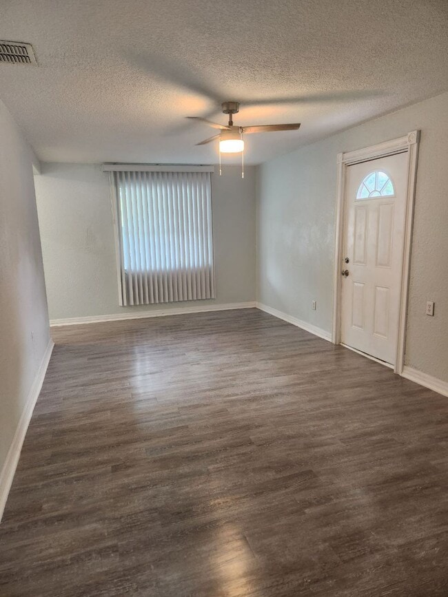 Photo - 1503 N County Rd 19A