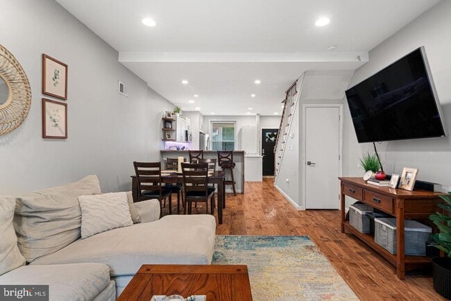 Photo - 1254 S Peach St