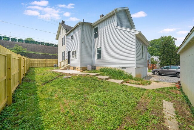 661 Downingtown Pike Unit A