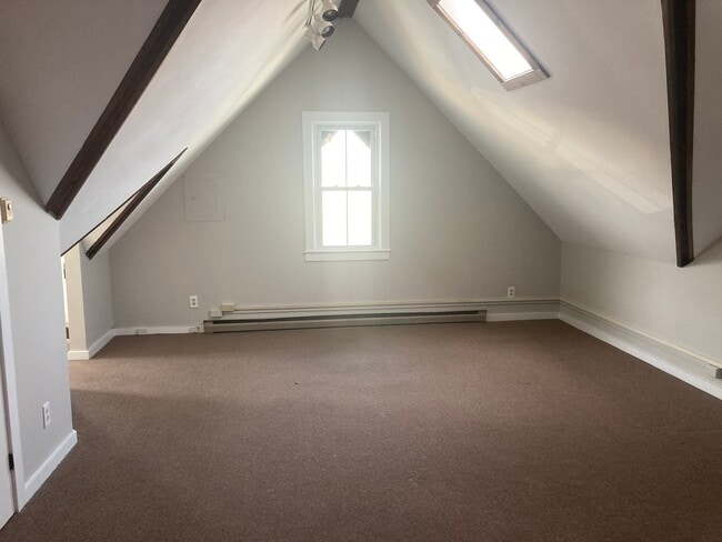 Building Photo - 93 Greenwood Ave Unit Third Floor