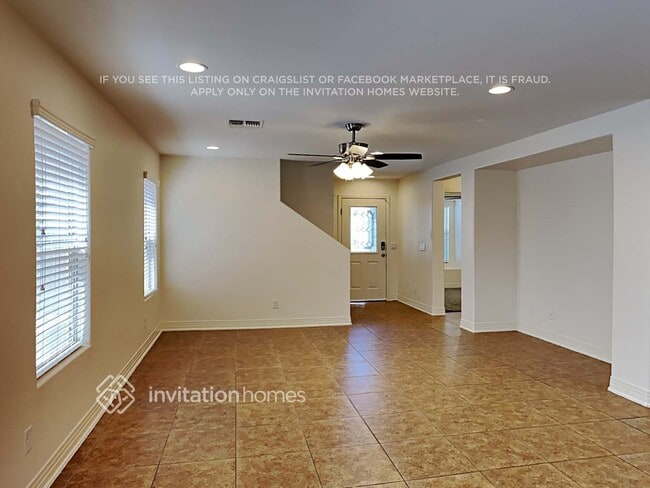 5814 E Hampton Ave