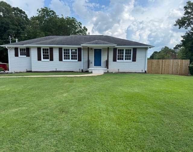 Building Photo - 635 Birchwood Ln SW