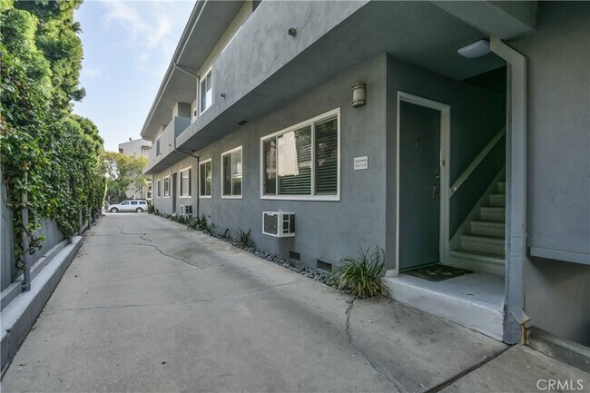 Photo - 11921 Goshen Ave Unit 6