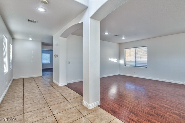 Photo - 1460 Herring Run Ave