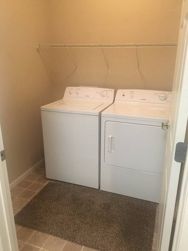 Courtyard Apartments on Belsly Washer/Dryer