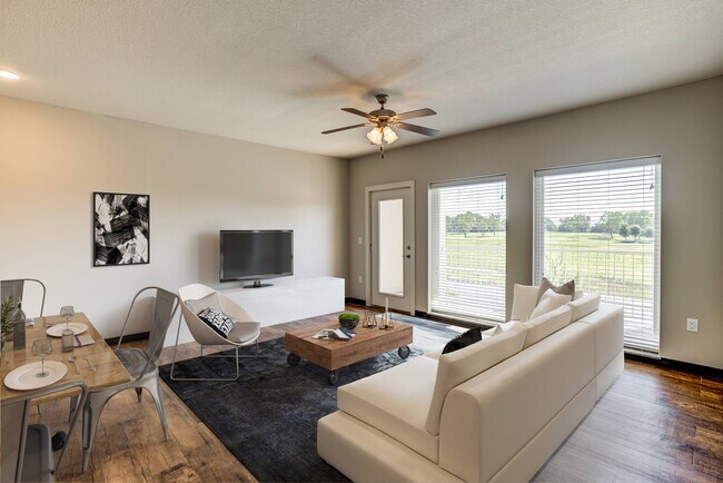 Photo - Fairway Flats