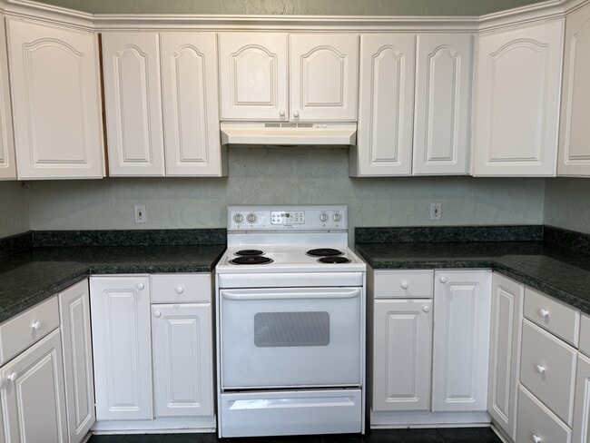 Photo - 126 W Main St