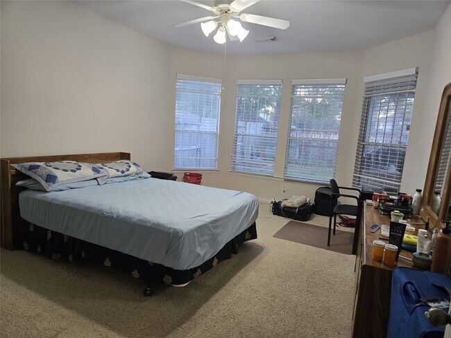 Photo - 5322 Barleycorn Ln