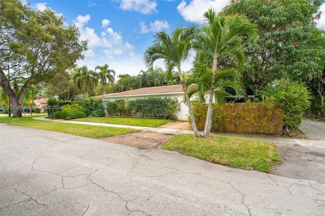 Photo - 9550 NW 1st Ave