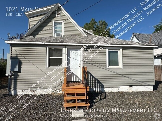 Building Photo - 1021 Main St Unit 2 Rental