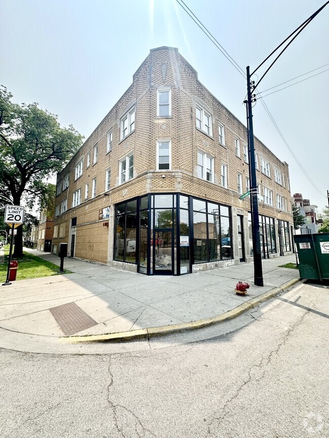 Building Photo - 3703 W Division St Unit 2 Rental