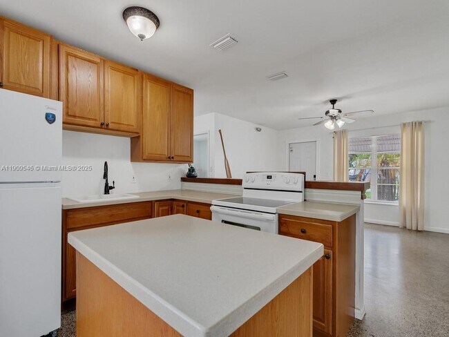 Photo - 1650 5th Ave House