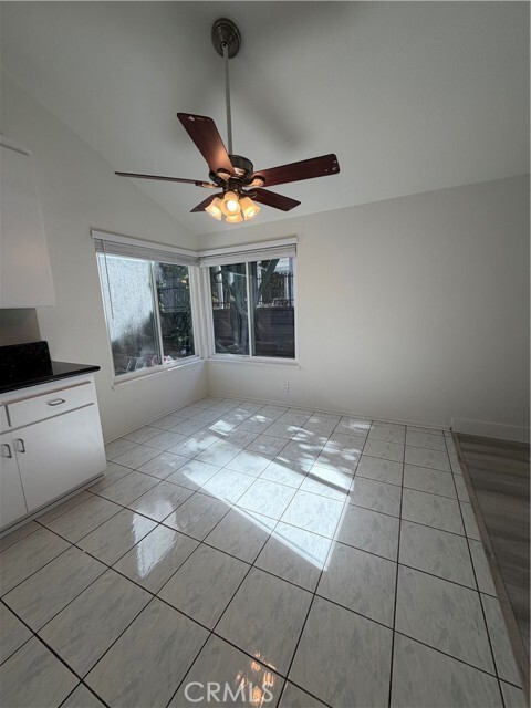 Photo - 2866 Treeview Pl