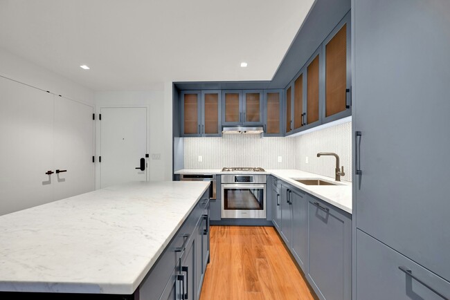 Photo - 2 Shore Ln Unit 408