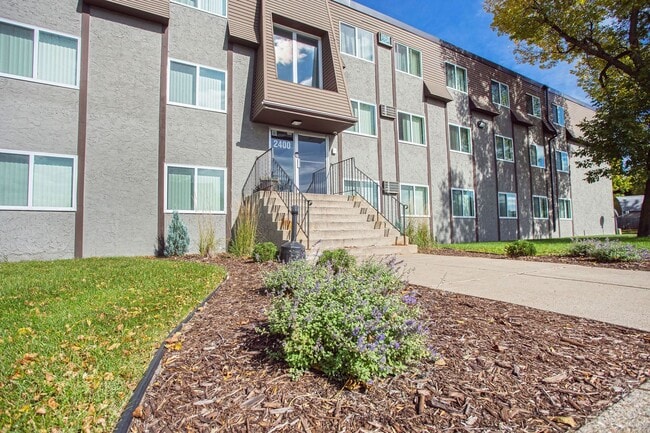 109th Place Apartments
