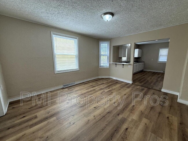 Photo - 2945 N 23rd St