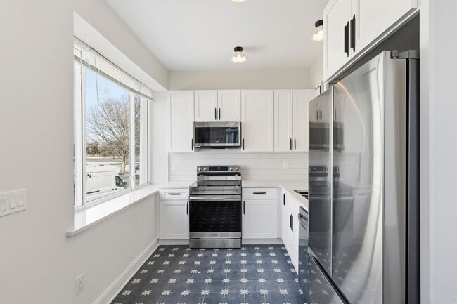 Photo - 4417 N 9th St Unit Front