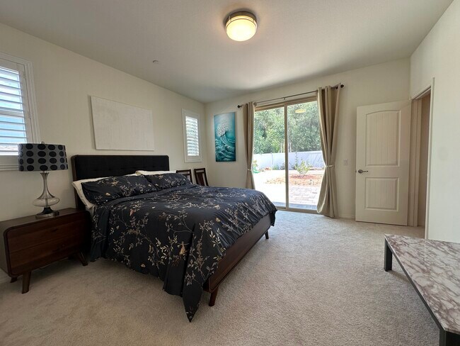 Master bedroom - 6569 Zion Way