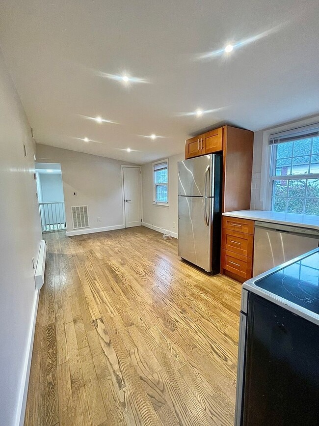 Photo - 615 Hall St Unit Apt 2