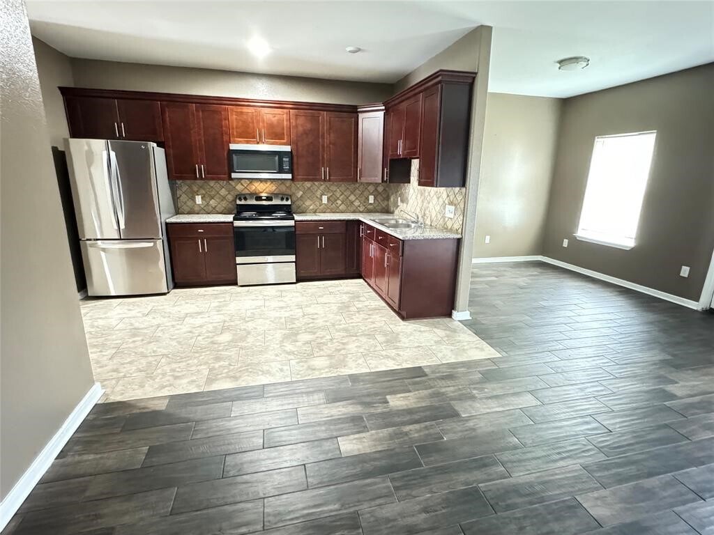 Photo - 3920 Davenport St