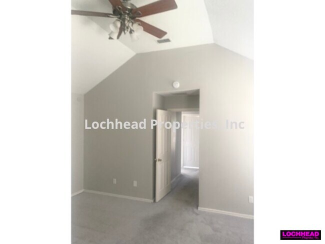 Photo - ******3 BEDROOM HOME LOCATED IN THE SPRING...