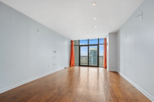 Photo - 1235 S Prairie Ave Unit 3607