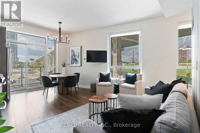 Photo - 50 Bruyeres Mews Unit 215