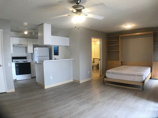 Photo - Large Studio, 1 Bath, 1 Parking at CORONADO!