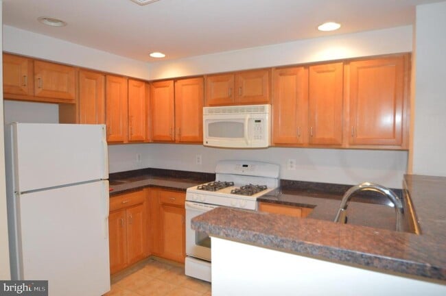 Photo - 4490 Market Commons Dr Unit 412
