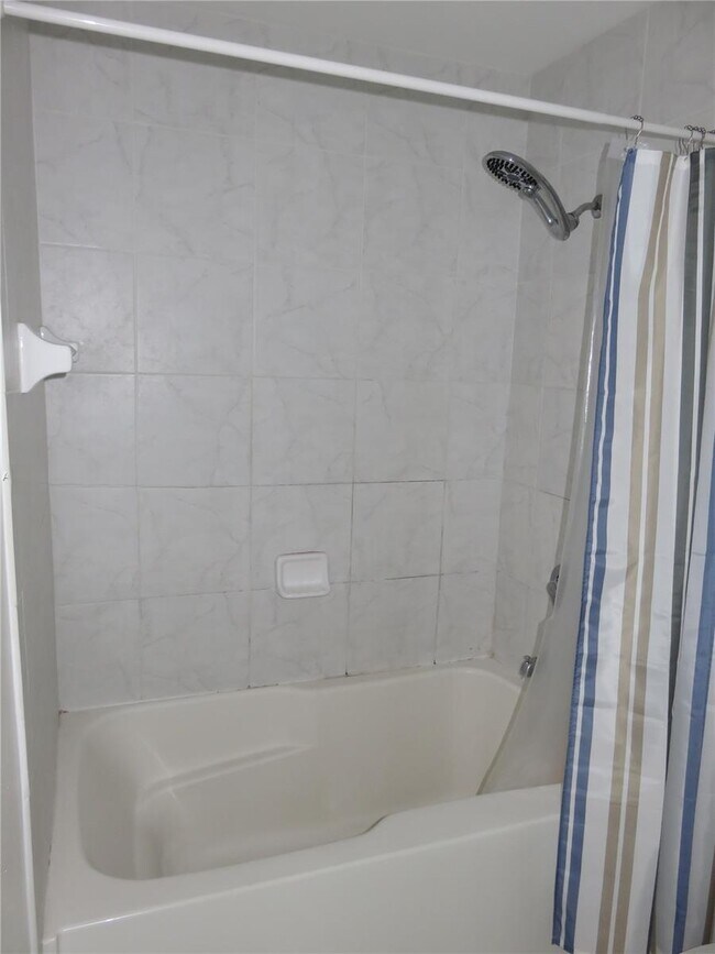 Photo - 133 NE 2nd Ave Unit 1915