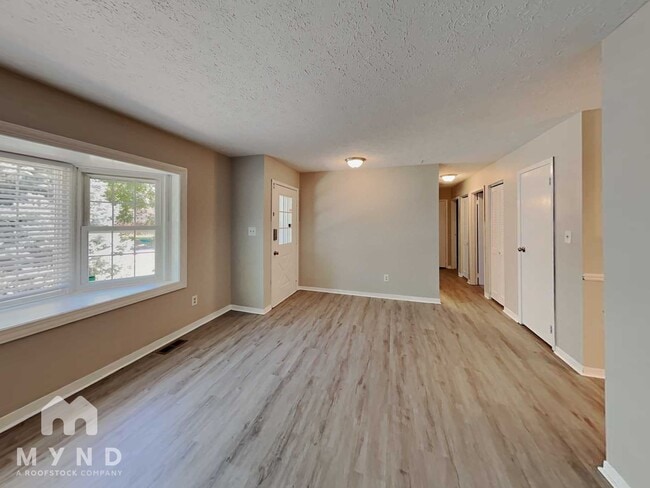 Photo - 5907 Dunseth Ct