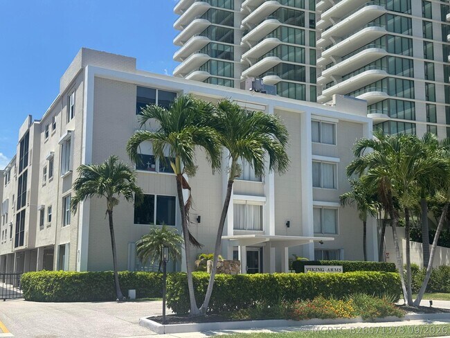 Photo - 1527 S Flagler Dr Unit 112F