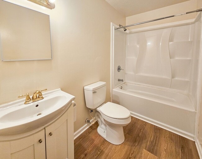 Photo - 1424 Nolan Ave