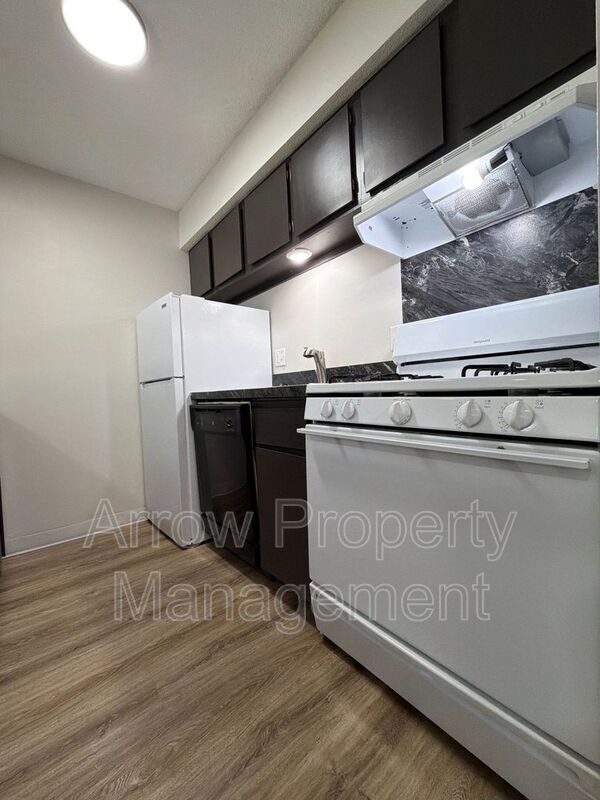 Photo - 649 S 18th St
