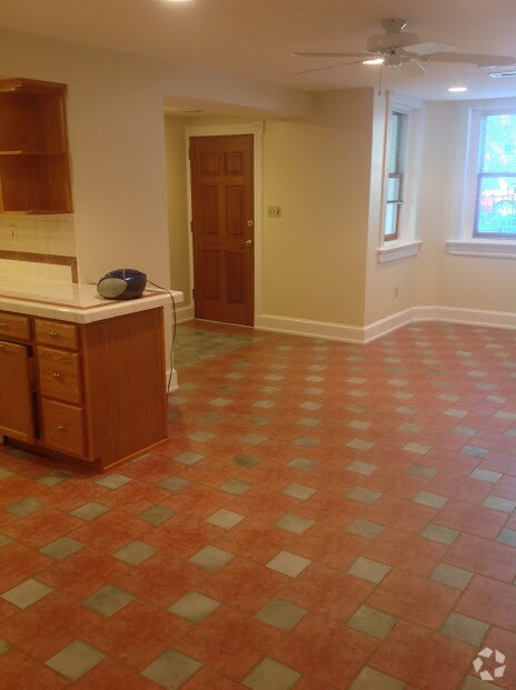 Building Photo - 509 Constitution Ave NE Unit # 1 Rental