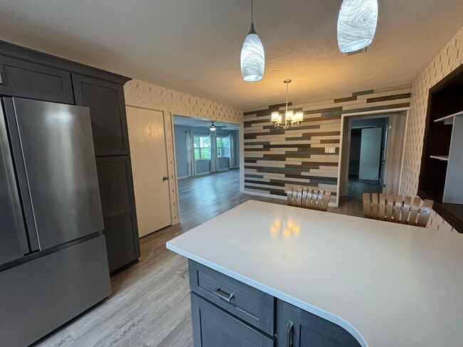 Photo - ROOM TO ROAM! SPACIOUS VIENNA RANCH-STYLE ...
