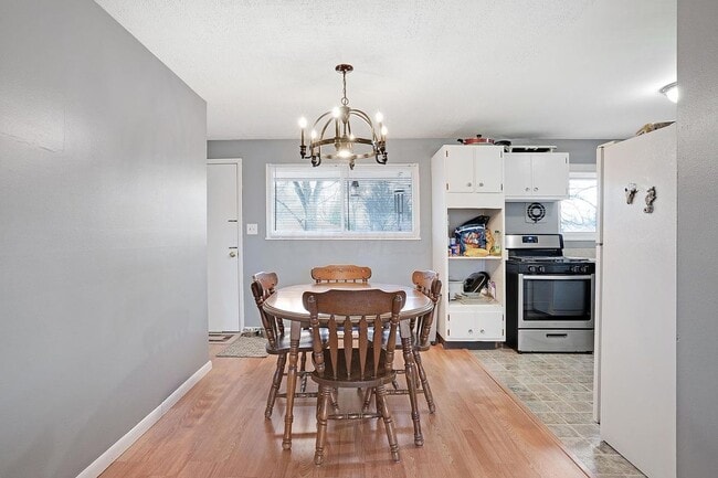 Photo - 7113 Golding Dr