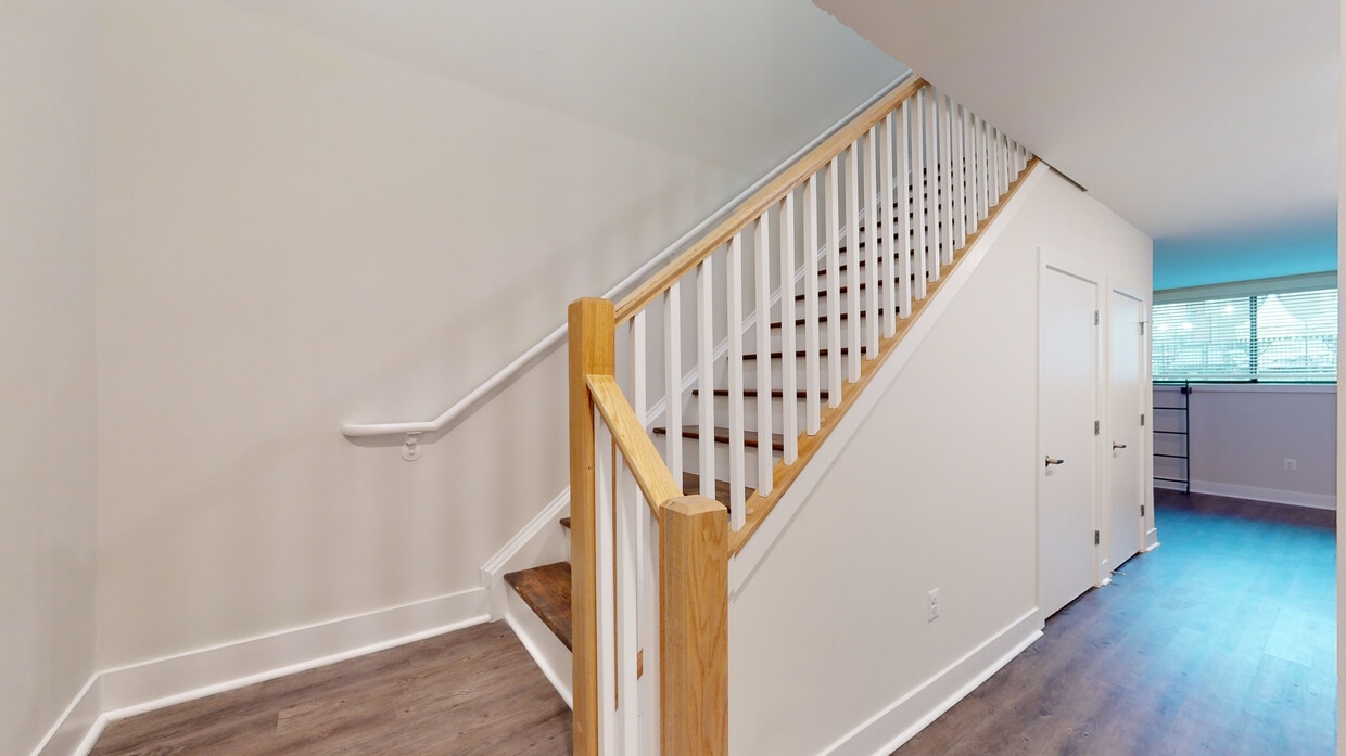 Photo - St James Place Apartments