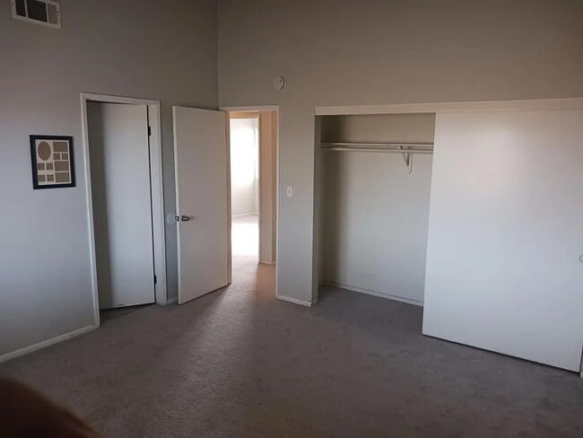 Photo - 545 E Ave J 9