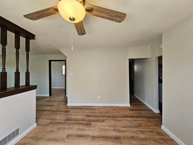 Photo - Newly updated 3 bedroom, 1 bath apartment ...