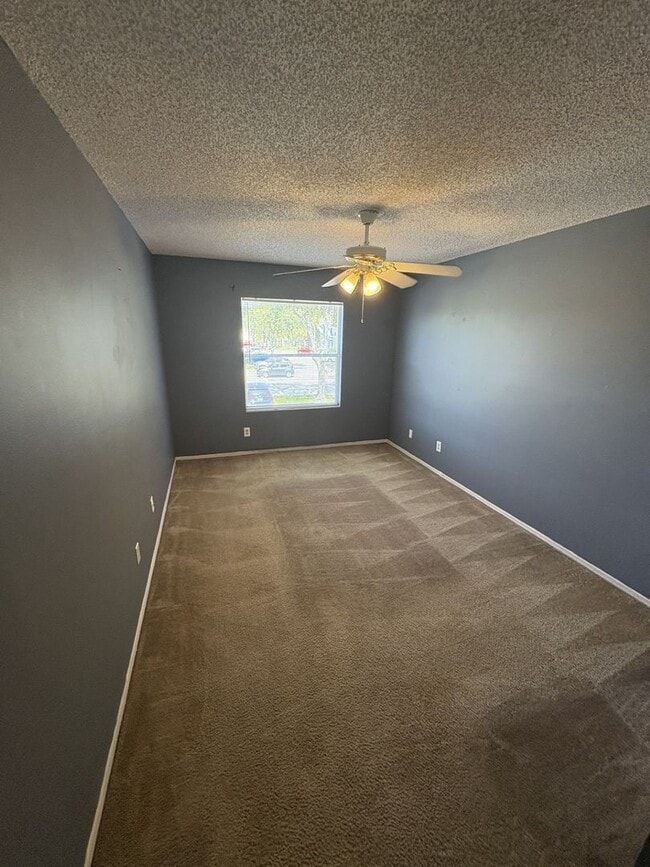 Photo - Large 2 bedroom 2 bath Condo