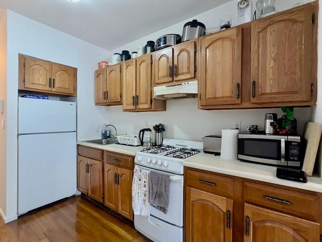 Photo - 374 2nd St Unit 4