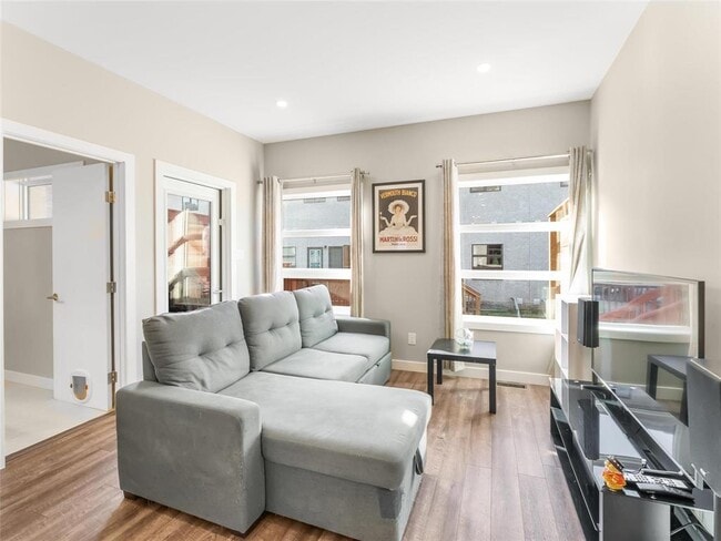 Photo - 340 John Angus Dr