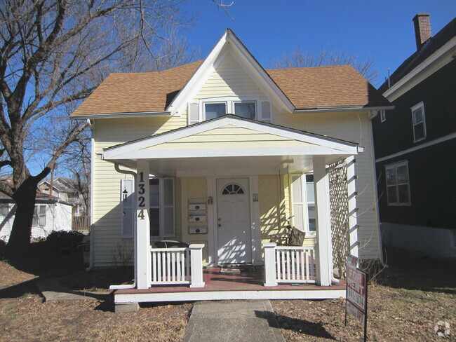 Building Photo - 1324 Vermont St Unit 1 Rental