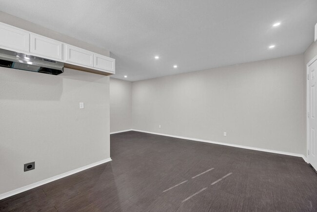 Photo - 2103 N Marrs St Unit 2103 N Mars (Back)