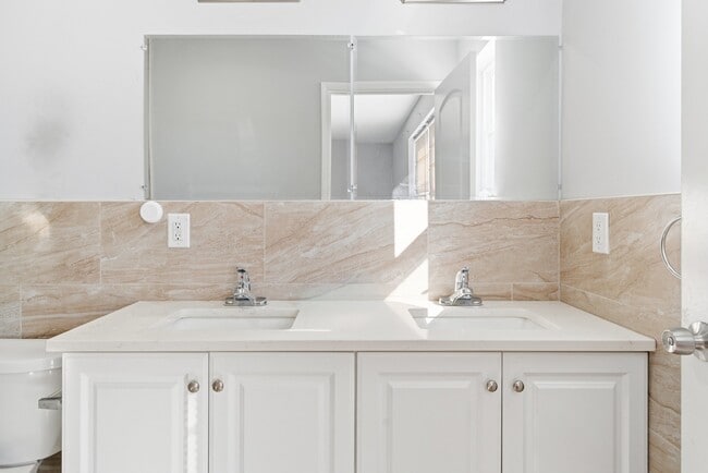 Photo - 168 Johnson Ave Unidad 1st Floor