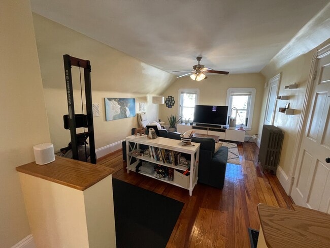 Photo - 21 Chandler St Unit 3