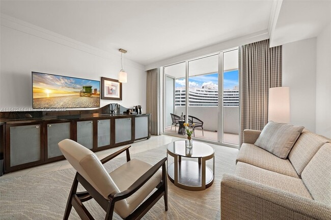 Building Photo - 4391 Collins Ave Unit 802 Rental